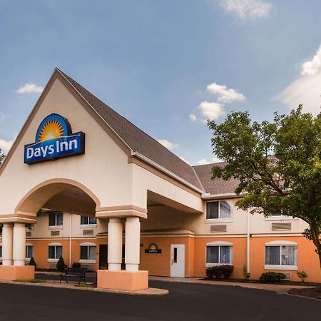 Days Inn By Wyndham Milan Sandusky South Eksteriør billede