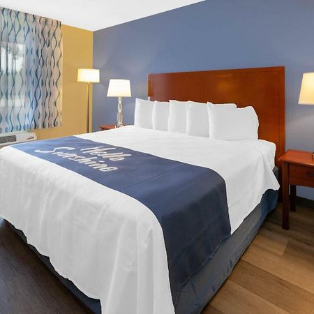 Days Inn By Wyndham Milan Sandusky South Eksteriør billede