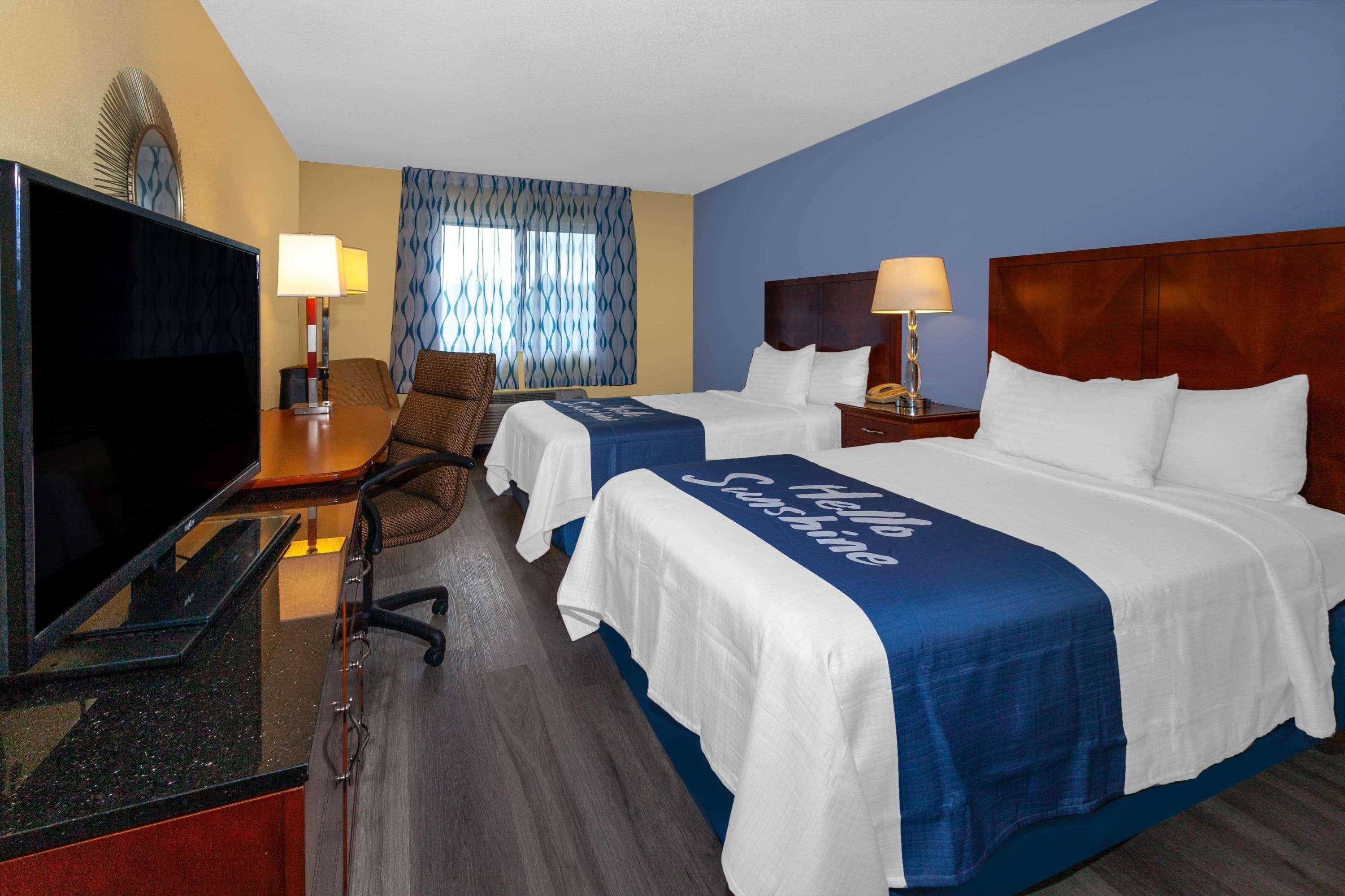Days Inn By Wyndham Milan Sandusky South Eksteriør billede