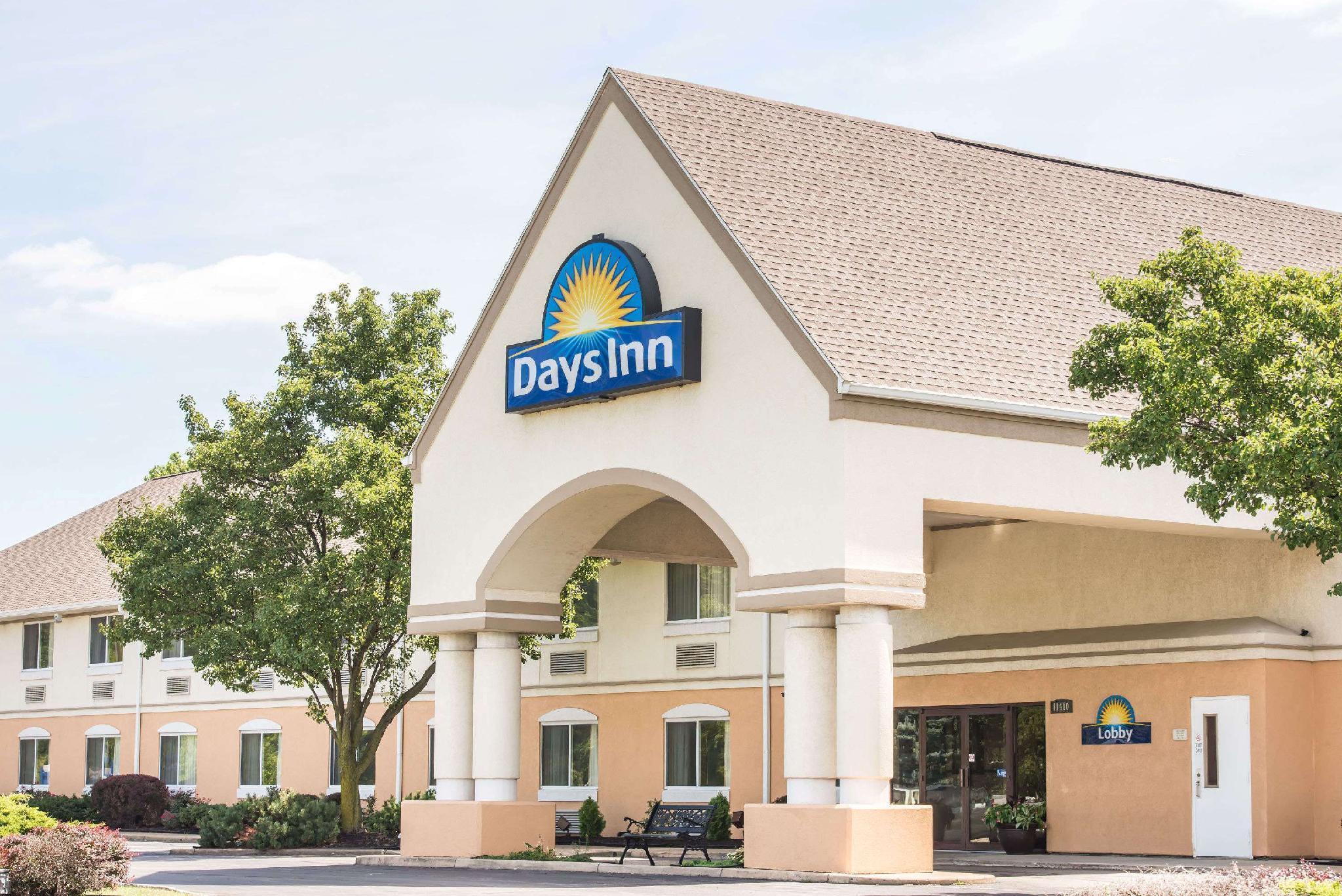 Days Inn By Wyndham Milan Sandusky South Eksteriør billede